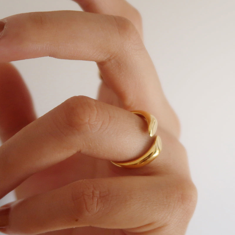 Pureline Gold Ring