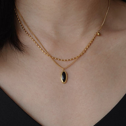 Velin Curve Necklace