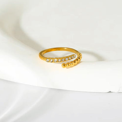 Gentle Curve Band rings