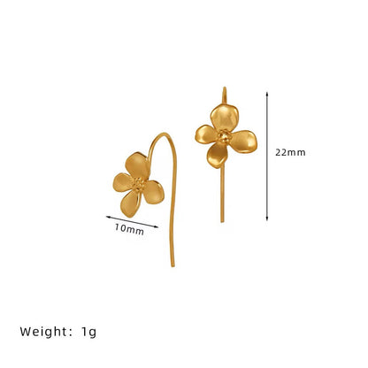 Gentle Curve Studs earings
