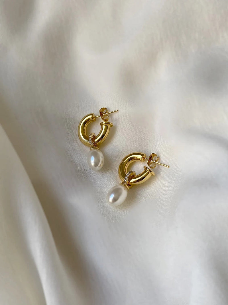 Golden Vow Earrings
