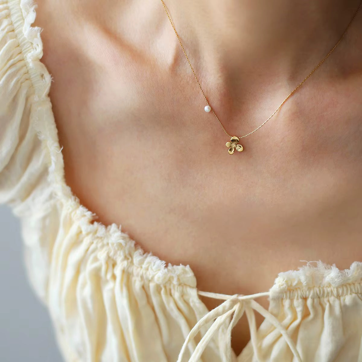 Lunaria Drop Chain
