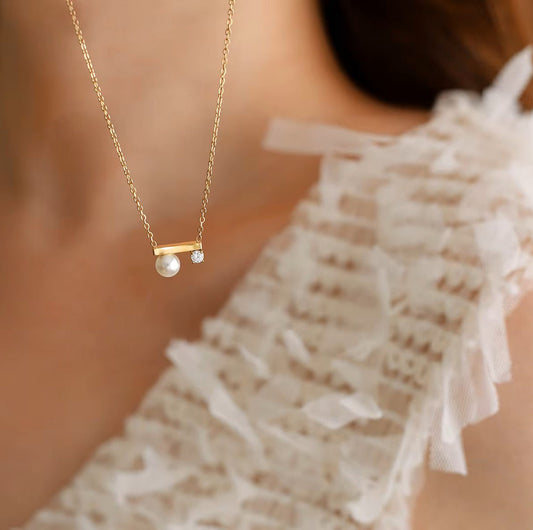 Amoura Gleam Chain